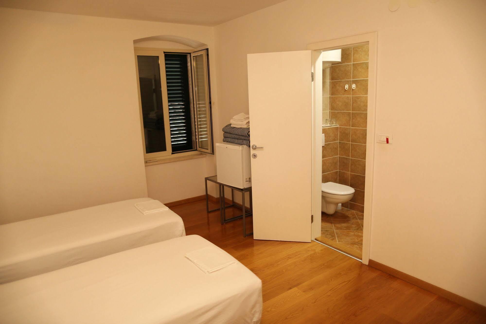 ספליט Malena Palace Experience מראה חיצוני תמונה